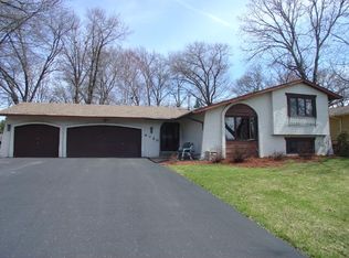 4720 Lorinda Dr, Shoreview, MN 55126