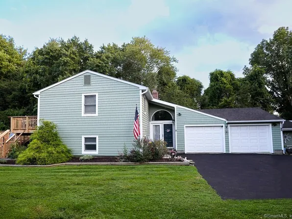 3 Country Club Drive, Sprague, CT 06330