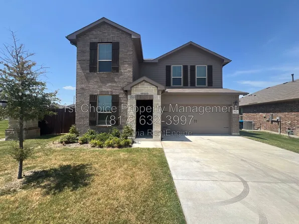 912 Rothville Ln, Fort Worth, TX 76108
