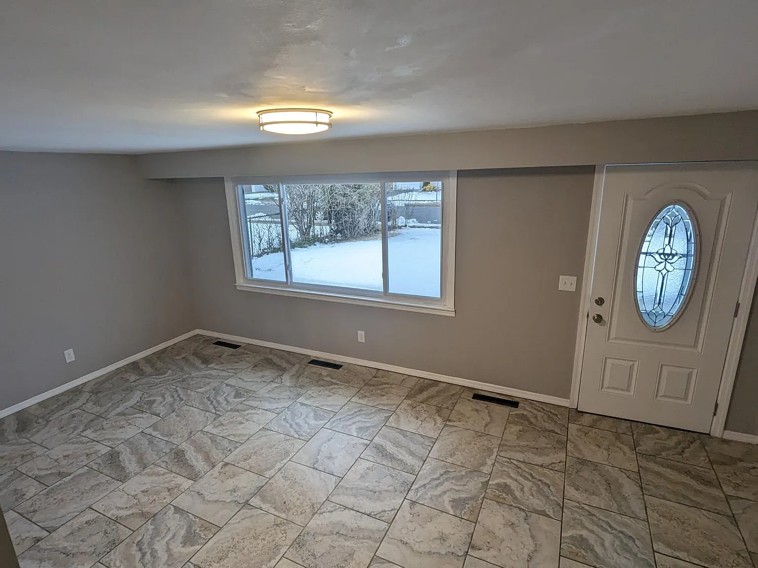 3 bed, $3,800 — Photo 2
