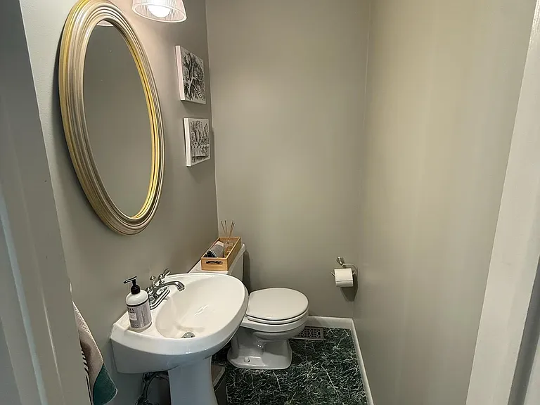 2210 Briarcliff Rd SE — Photo 17