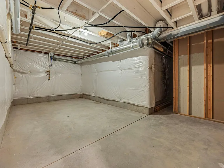 63 Samuel Way — Photo 14