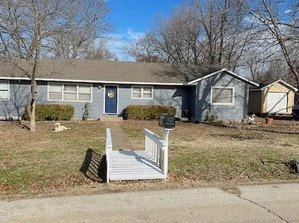 112 W Main St, Arma, KS 66712