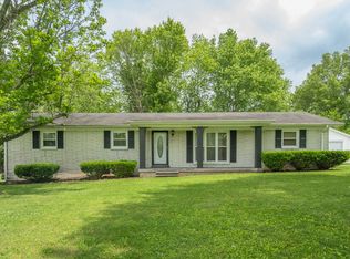 171 Circle Dr, Hartsville, TN 37074