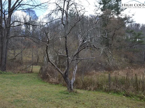 3774 US Hwy21 North, Sparta, NC 28675