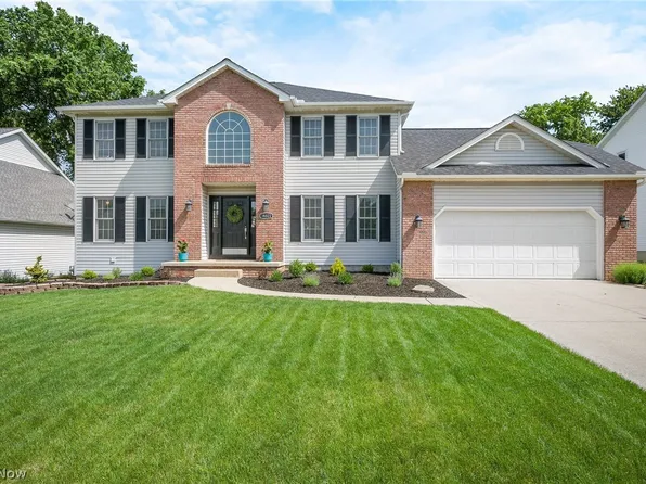 14022 Basswood Cir, Strongsville, OH 44136