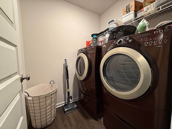 5th image of 4607 Reveille Way