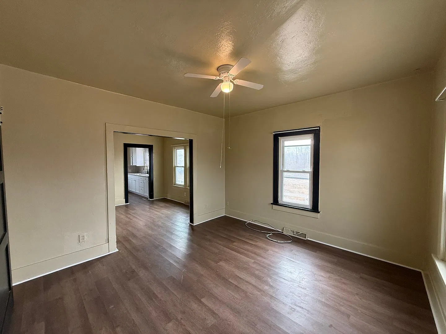 Pet-friendly home with bonus rooms! — Photo 2