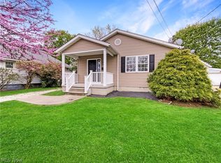 1878 Penthley Ave, Akron, OH 44312