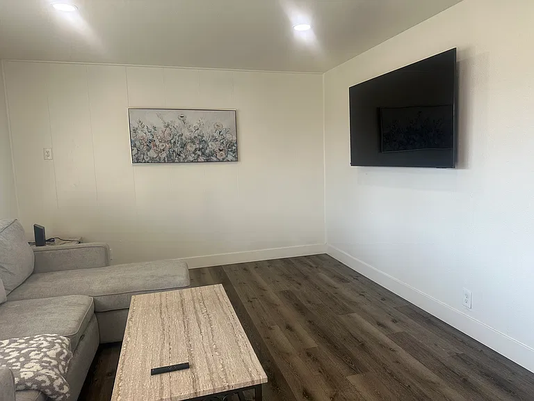 2319 Carol St — Photo 15
