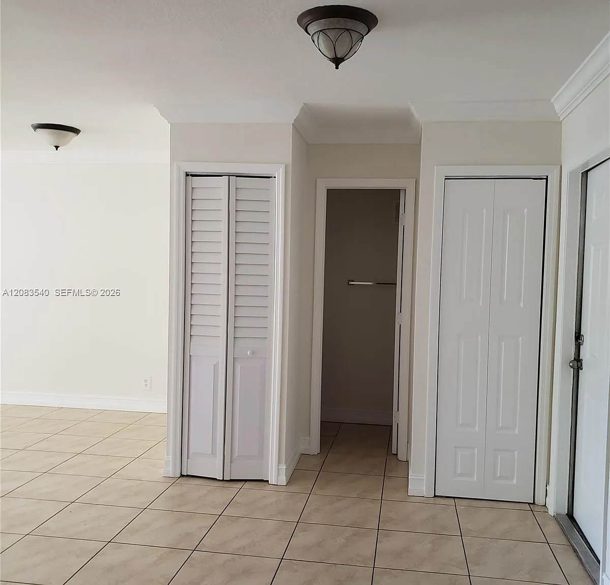 Moffett Place Condo — Photo 3