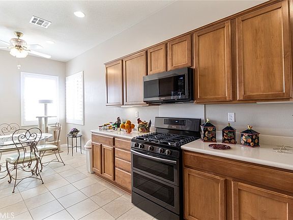 2nd image of 19484 Lynbrook Rd