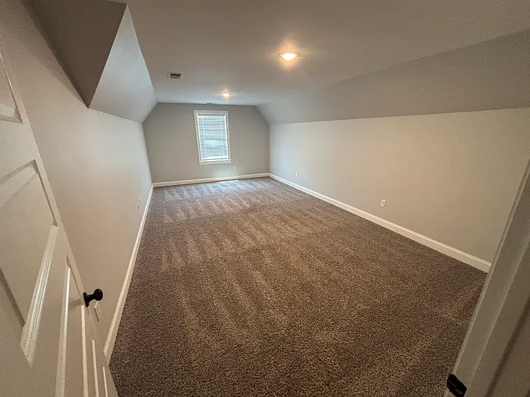2556 Beauvoir Dr — Photo 10