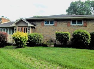 4414 Gateway Dr, Monroeville, PA 15146