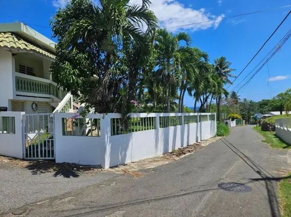 Carr 2 R485 Km 2 H2 Bo Membrillo Sector Bajuras, Camuy, PR 00627
