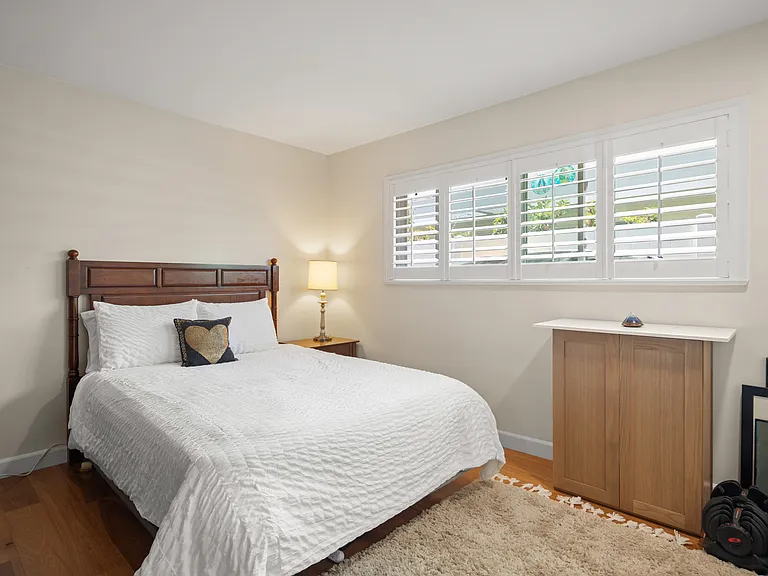 1040 Alameda Blvd — Photo 31