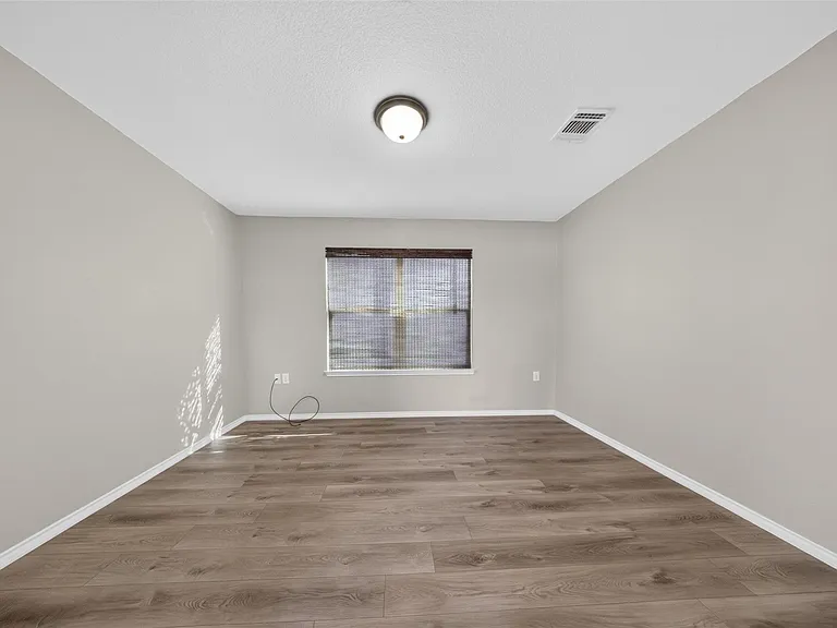 9001 Bird Brook Ln — Photo 5