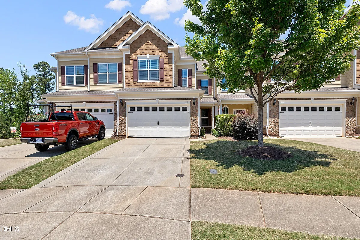 Building Photo - 227 Mayfield Dr