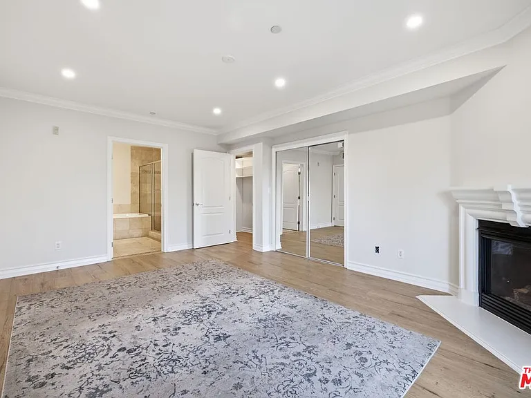 1838 Westholme Ave #203 — Photo 30