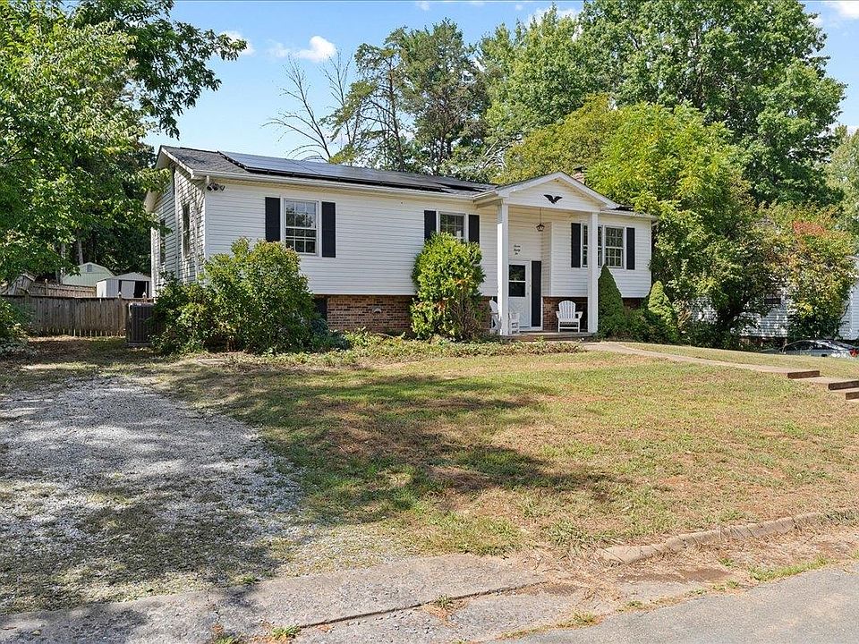 722 Carann St, Staunton, VA 24401 Zillow