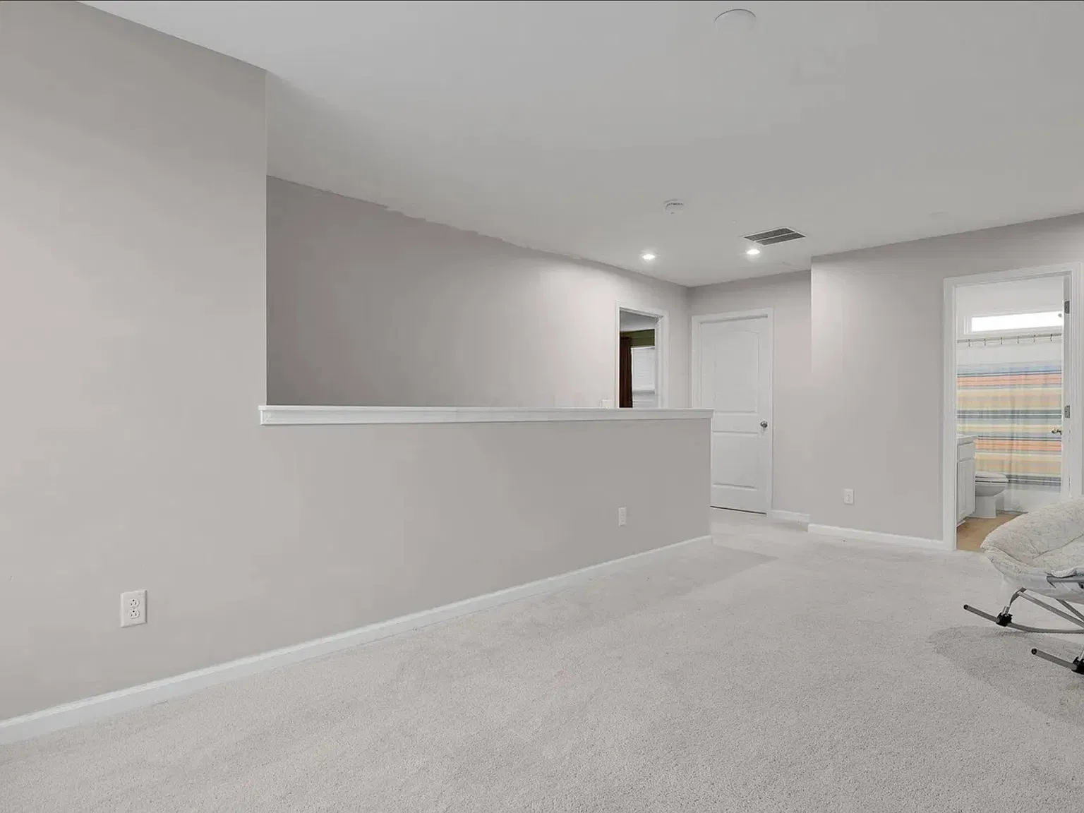 3 bed, 2200 sqft, $2,499 — Photo 2