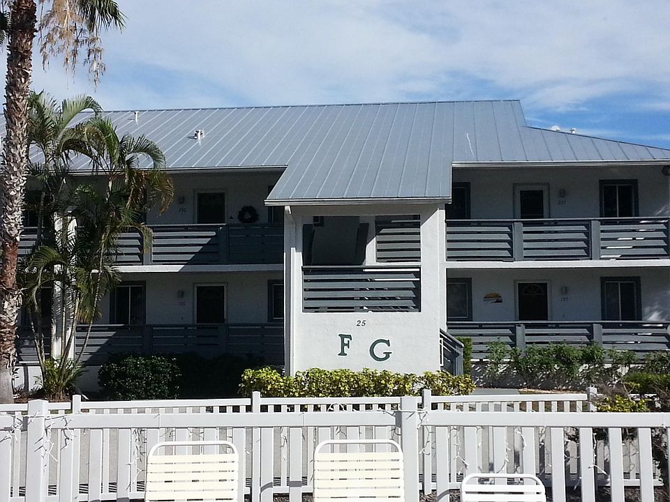 Front of the condo from the pool.