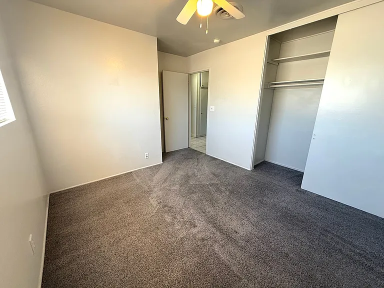 5908 Carmen Blvd — Photo 11
