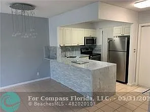430 SE 2nd Ave #3E — Photo 12