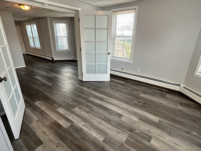 418 Anthony St #1 — Photo 9