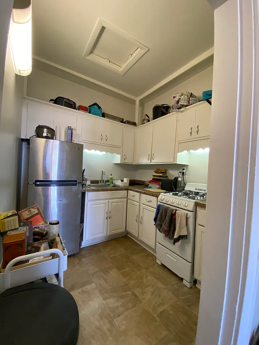 Building Photo - 1668 Selby Ave #2