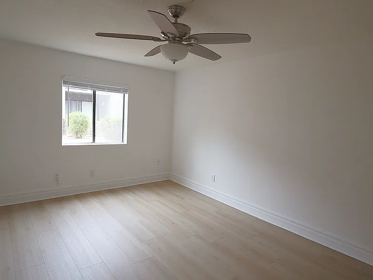 3825 E Camelback Rd #150 — Photo 8