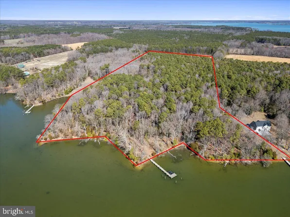 15235 Hatton Landing Dr, Newburg, MD 20664