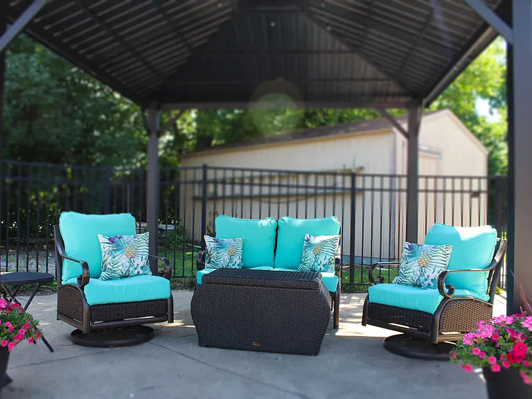 Hunter's Creek Apartments — Photo 8