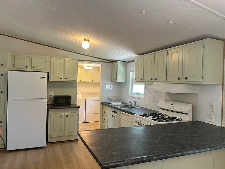 4553 Gun And Rod Club Rd — Photo 1