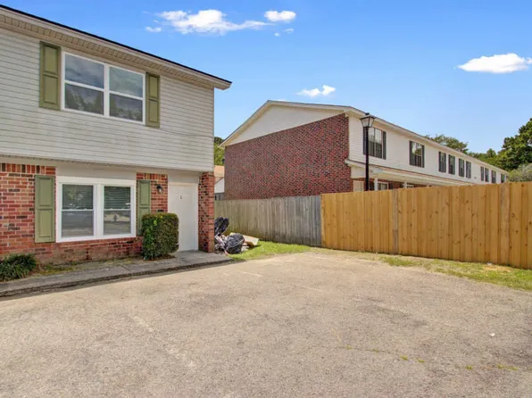 519 Parkdale Dr APT L, Charleston, SC 29414