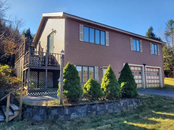 361 Auburn Road, Peru, ME 04290