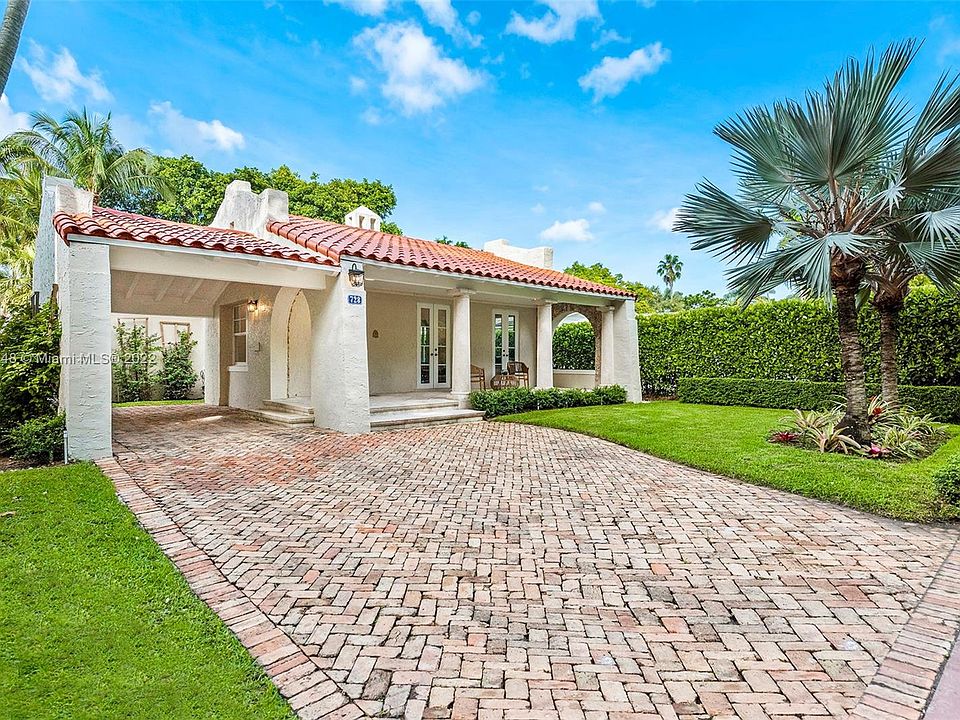 1st image of 728 Alhambra Cir