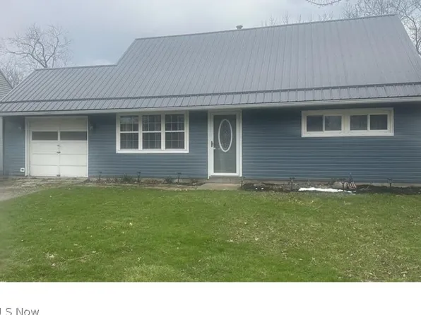 1421 Norwood Dr, Ashtabula, OH 44004
