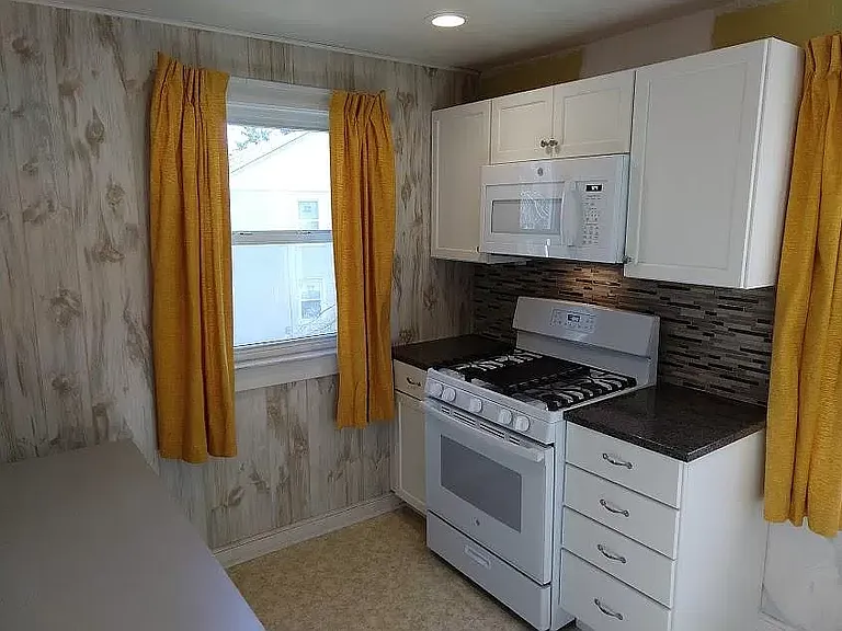 526 Pingree Ave #2 — Photo 9