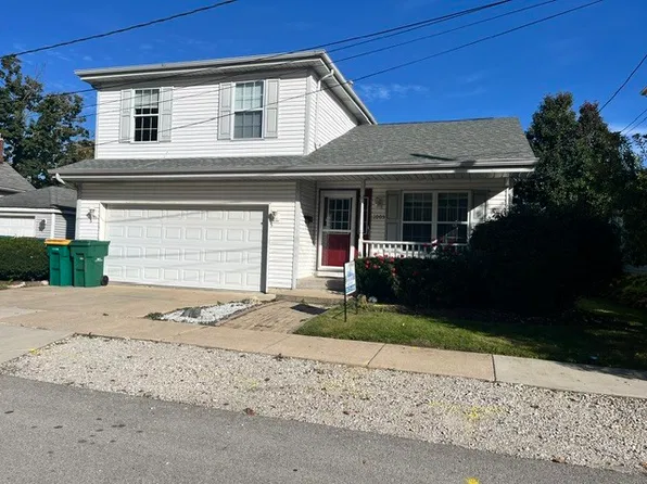 1005 Singer Ave, Lemont, IL 60439