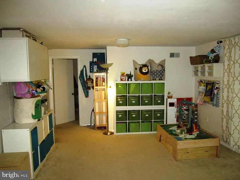3913 Moss Dr — Photo 13
