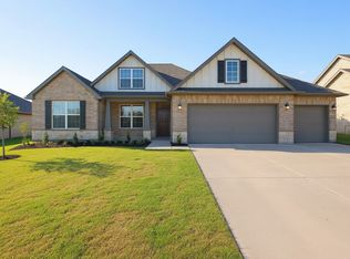 219 Briarwood Dr, Nevada, TX 75173