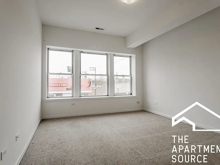 4219 W Irving Park Rd #2A — Photo 9
