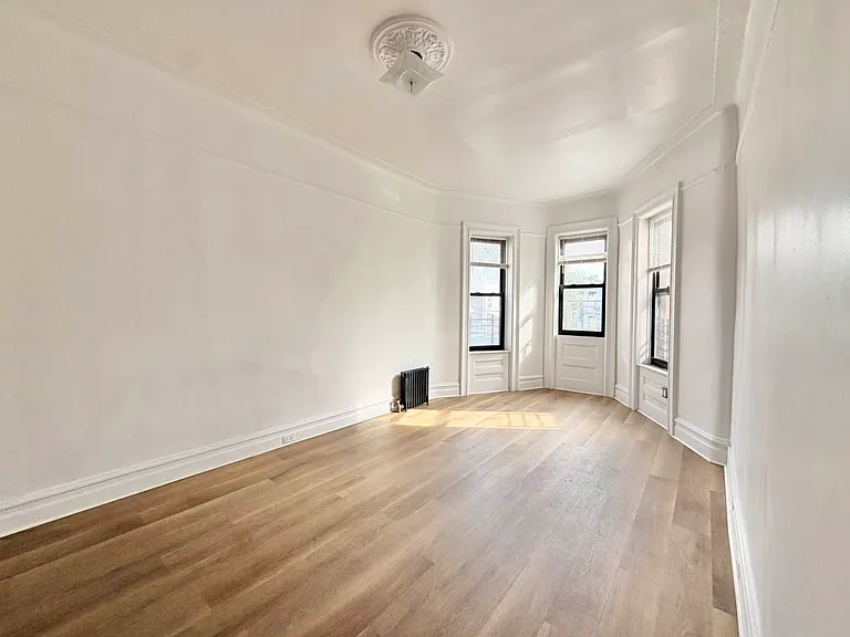 578 Ovington Ave #2F — Photo 7