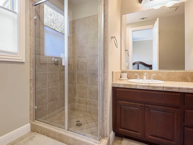 3272 Ashbourne Cir — Photo 29