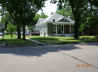 603 W 10th St, Grand Island, NE 68801