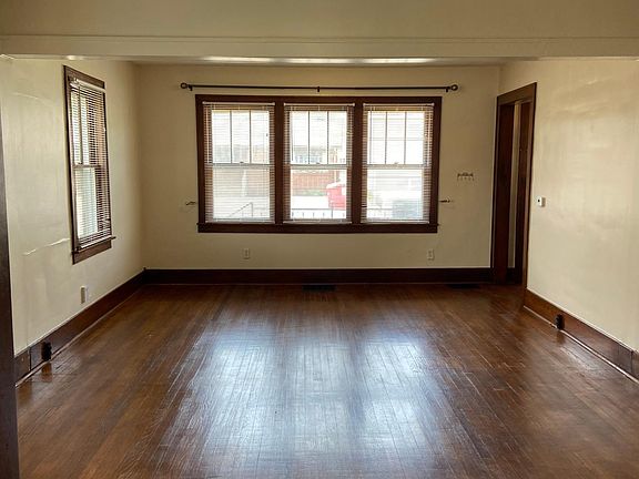 2nd image of 707 S 21st St