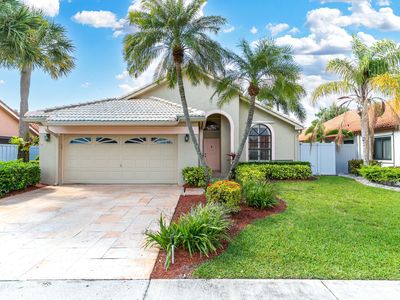 176 Executive Circle, Boynton Beach, FL, 33436