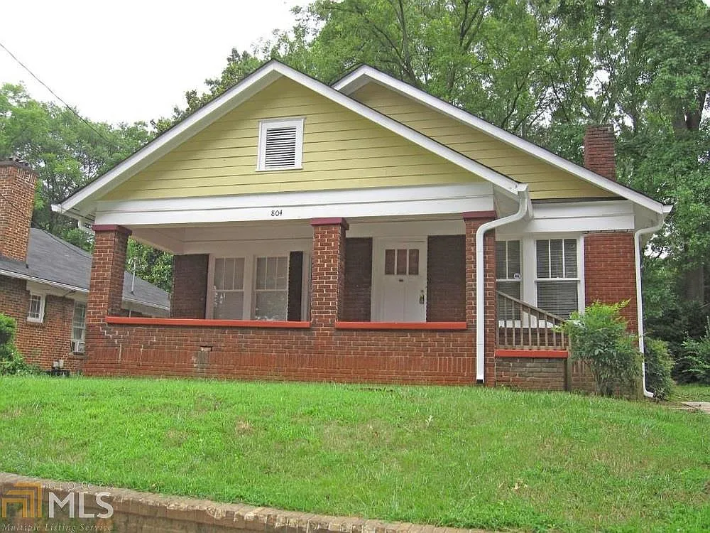 804 Hartford Pl SW photo 1