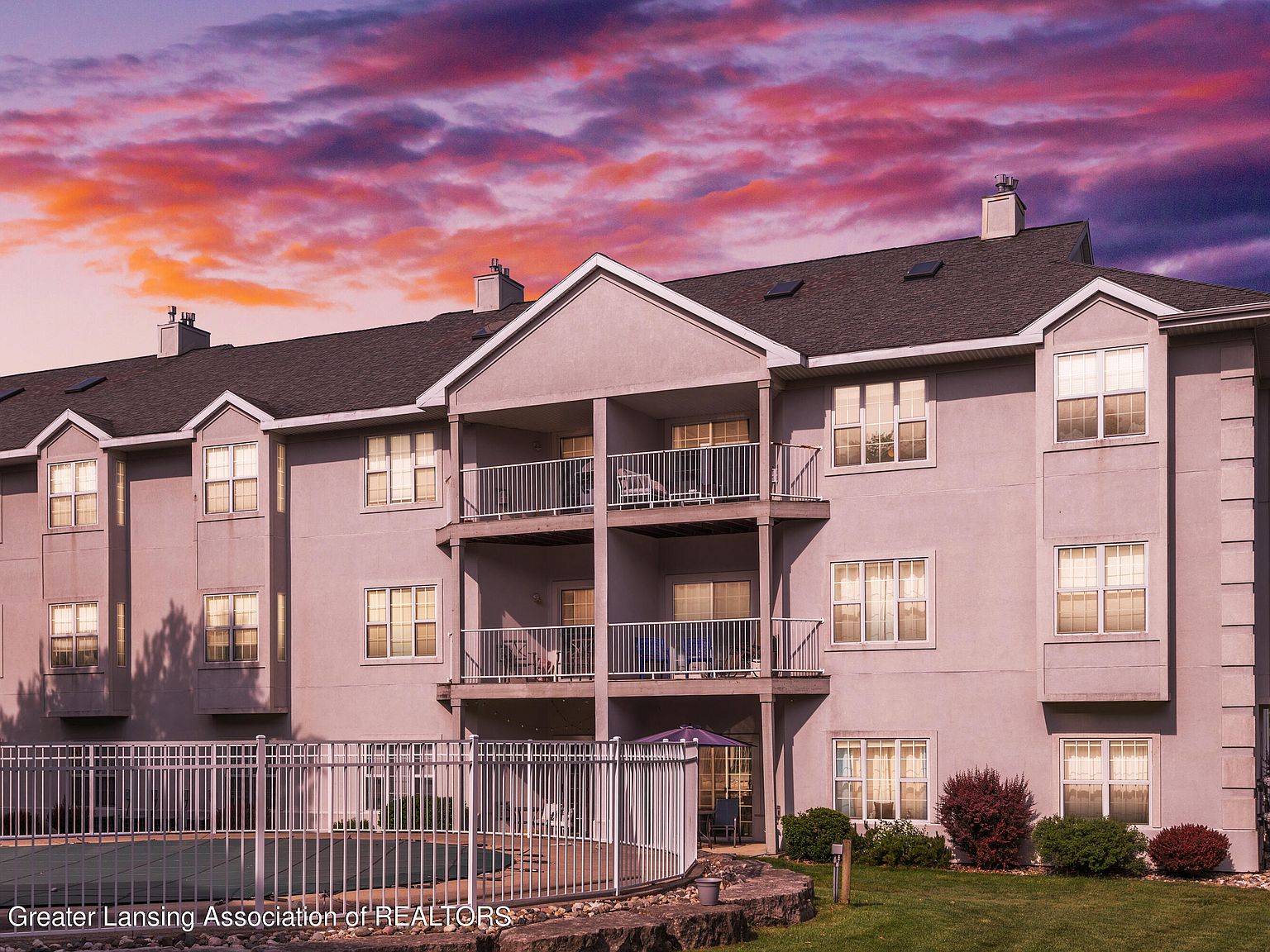 268 W Saginaw St Apt 301 East Lansing Mi 48823 Zillow